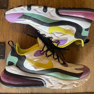 Nike react 270 Geometric abstract